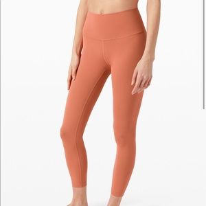 Wunder Under HR Tight 25” *Flux